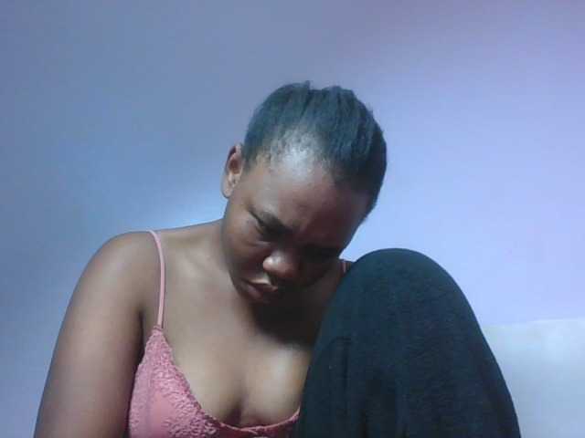 Kittydew live cam on BongaCams
