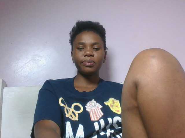Kittydew live cam on BongaCams