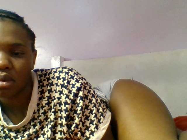 Kittydew live cam on BongaCams