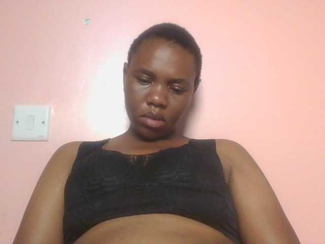 Kittydew live cam on BongaCams