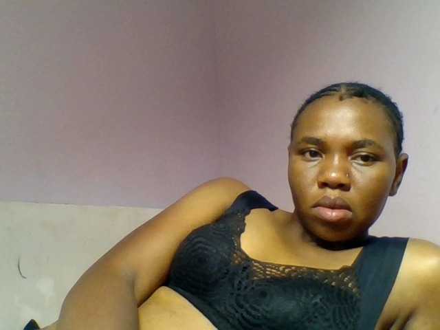 Kittydew live cam on BongaCams