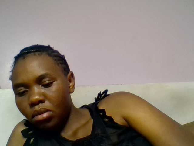 Kittydew live cam on BongaCams