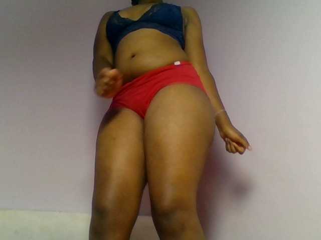 Kittydew live cam on BongaCams