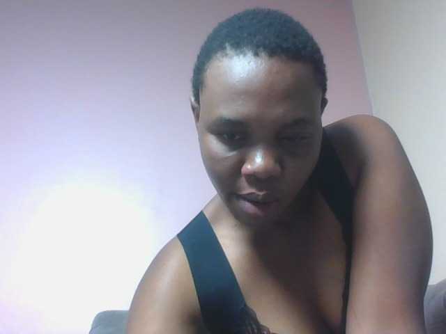 Kittydew live cam on BongaCams