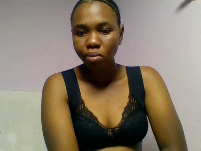 Kittydew live cam on BongaCams