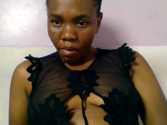 Kittydew live cam on BongaCams