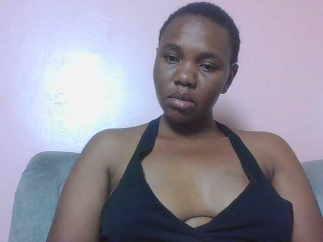 Kittydew live cam on BongaCams