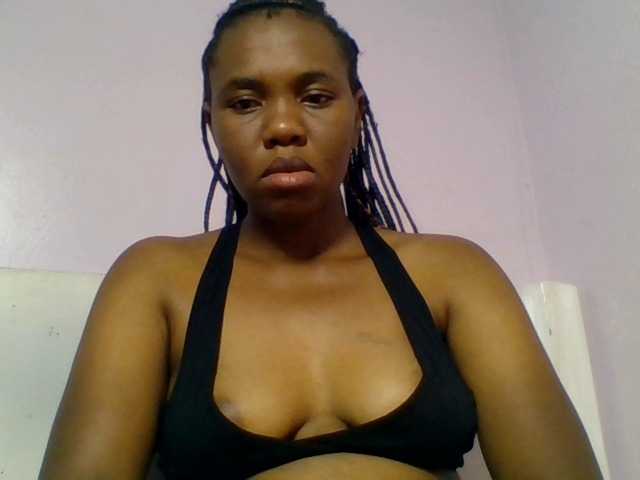 Kittydew Live Cam on BongaCams