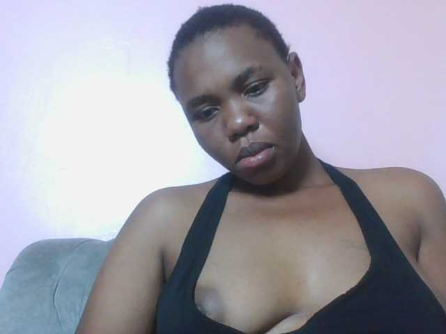 Kittydew live cam on BongaCams