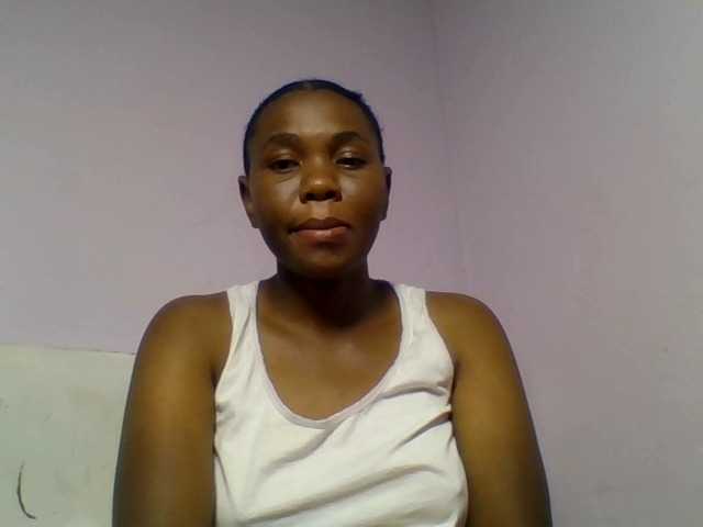 Kittydew live cam on BongaCams