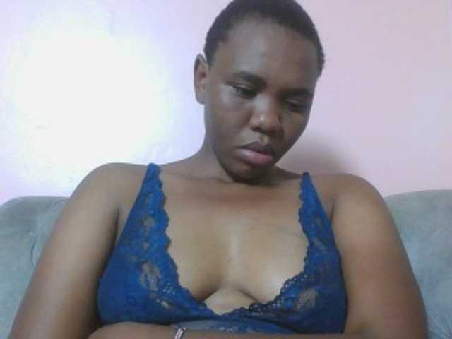 Kittydew live cam on BongaCams