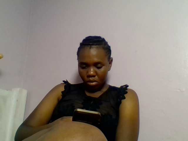 Kittydew live cam on BongaCams