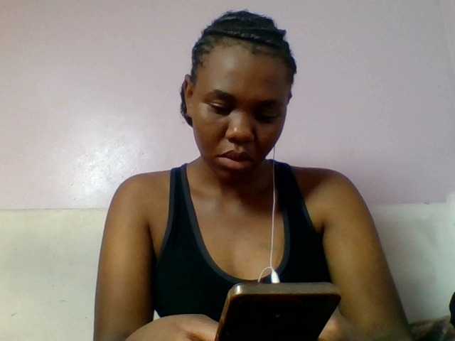 Kittydew live cam on BongaCams