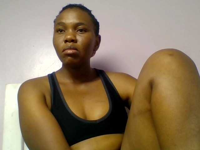 Kittydew live cam on BongaCams