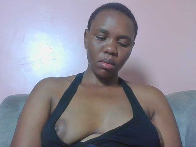 Kittydew live cam on BongaCams