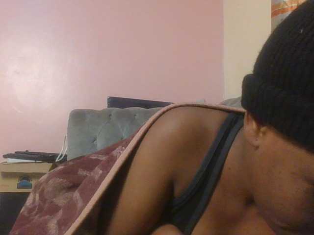 Kittydew live cam on BongaCams