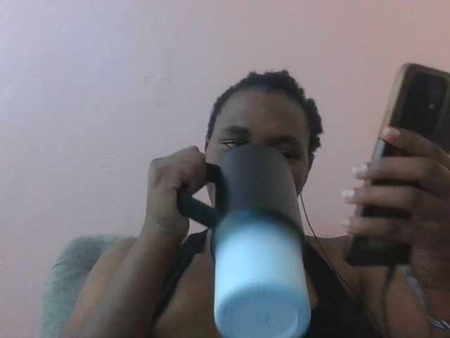Kittydew live cam on BongaCams