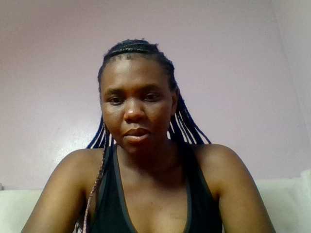 Kittydew live cam on BongaCams