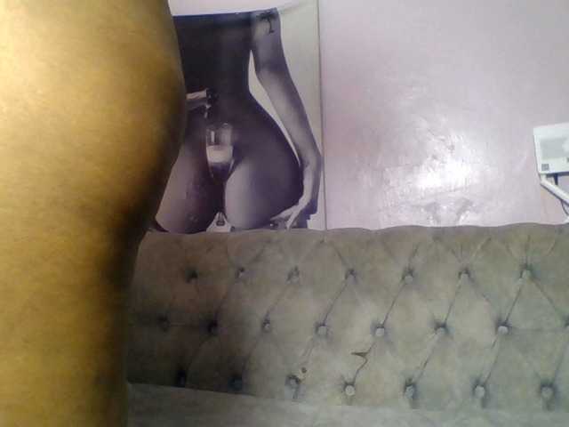 Kittydew live cam on BongaCams