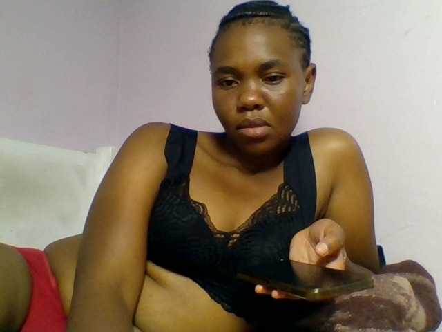 Kittydew live cam on BongaCams