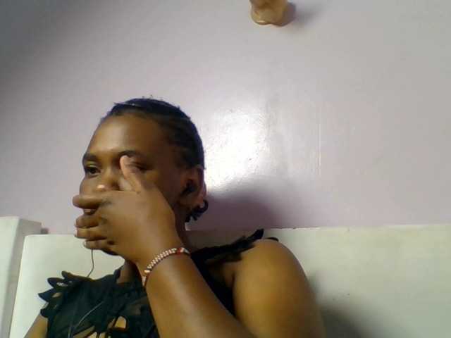 Kittydew live cam on BongaCams