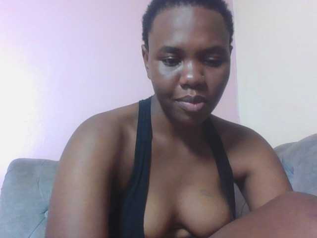 Kittydew live cam on BongaCams