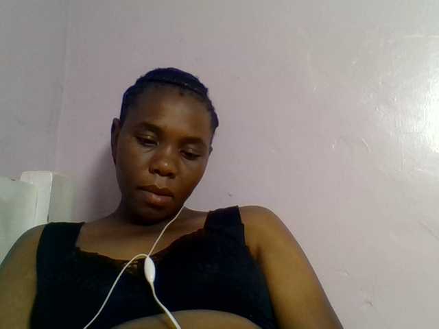 Kittydew live cam on BongaCams