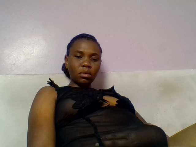 Kittydew live cam on BongaCams