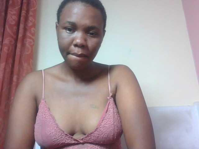 Kittydew live cam on BongaCams