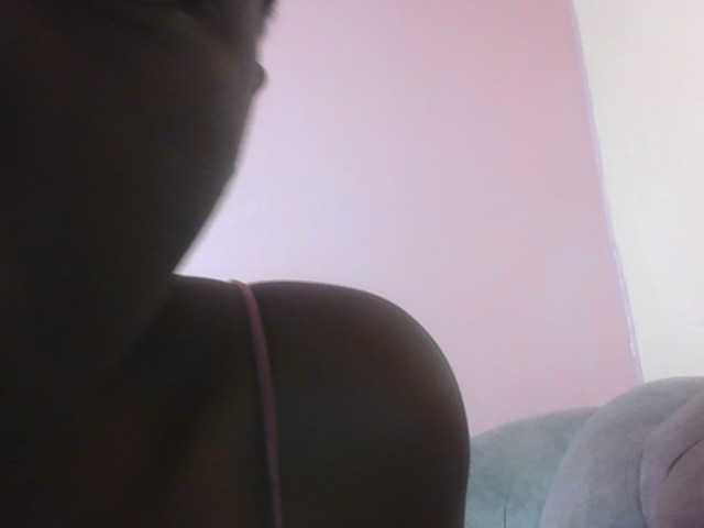 Kittydew live cam on BongaCams