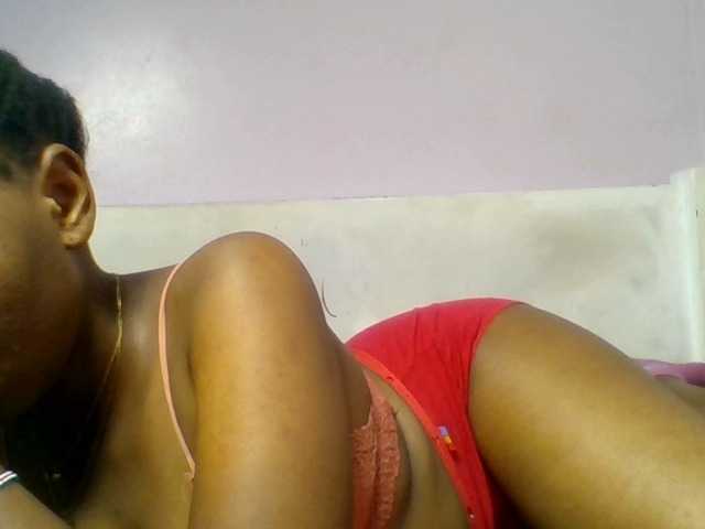 Kittydew live cam on BongaCams