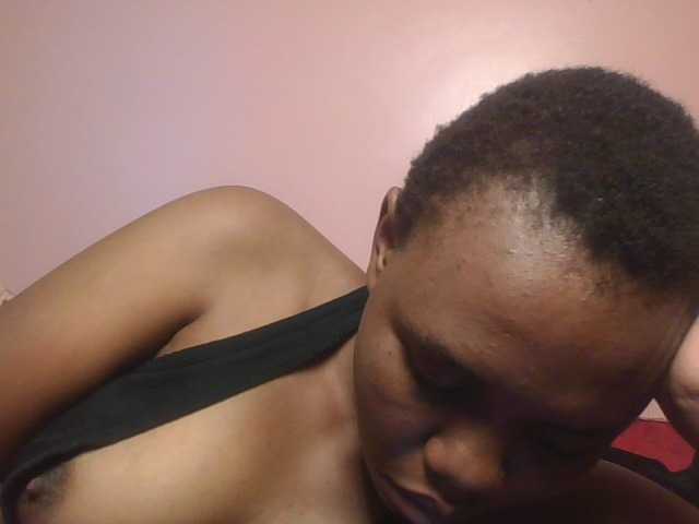 Kittydew live cam on BongaCams