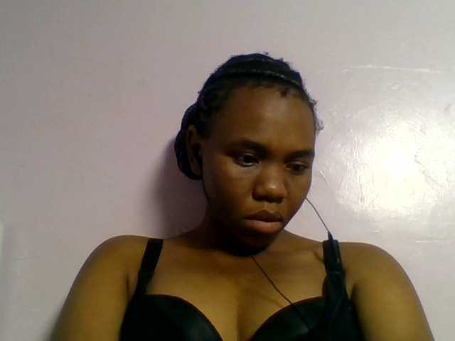 Kittydew live cam on BongaCams