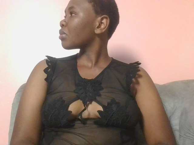 Kittydew live cam on BongaCams