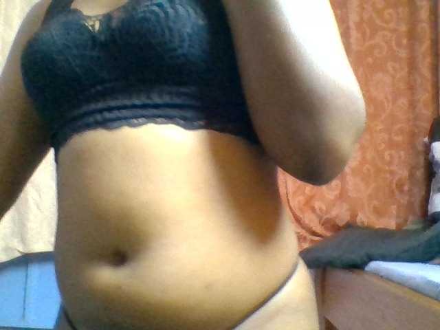 Kittydew live cam on BongaCams