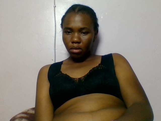 Kittydew live cam on BongaCams