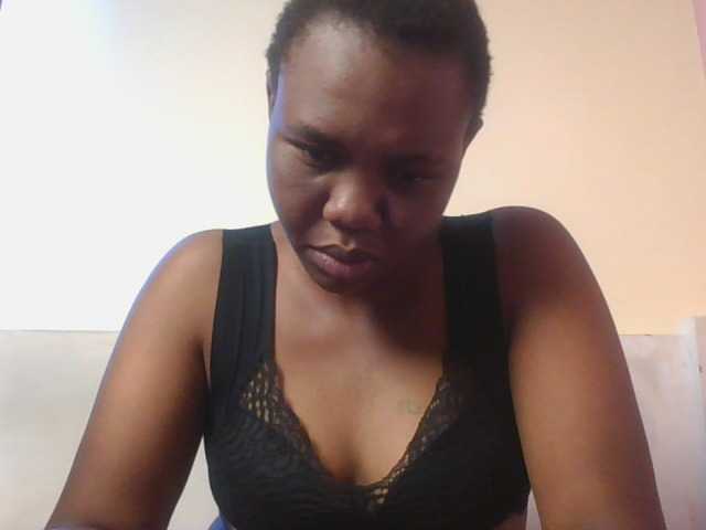Kittydew live cam on BongaCams