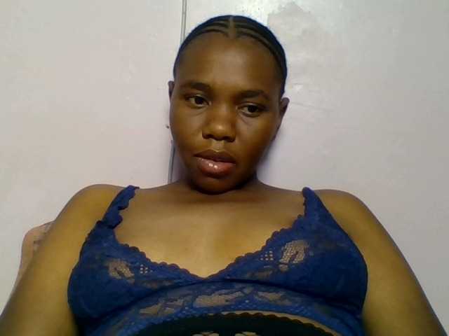 Kittydew live cam on BongaCams