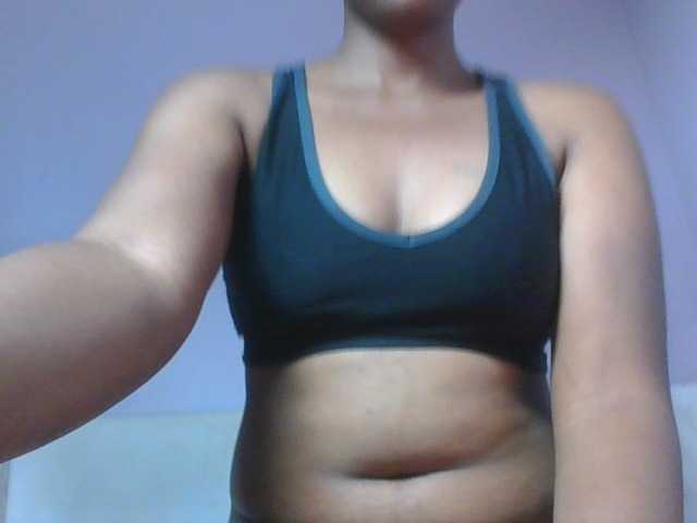 Kittydew live cam on BongaCams