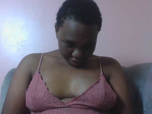 Kittydew live cam on BongaCams