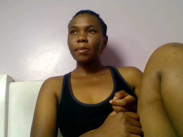 Kittydew live cam on BongaCams
