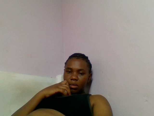 Kittydew live cam on BongaCams