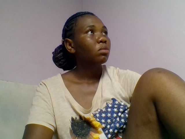 Kittydew live cam on BongaCams