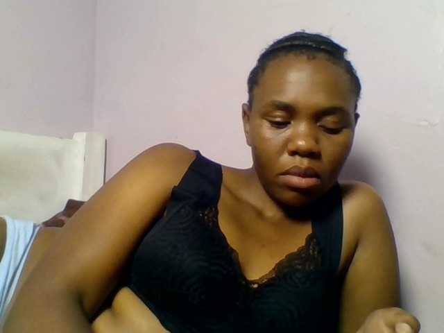 Kittydew live cam on BongaCams