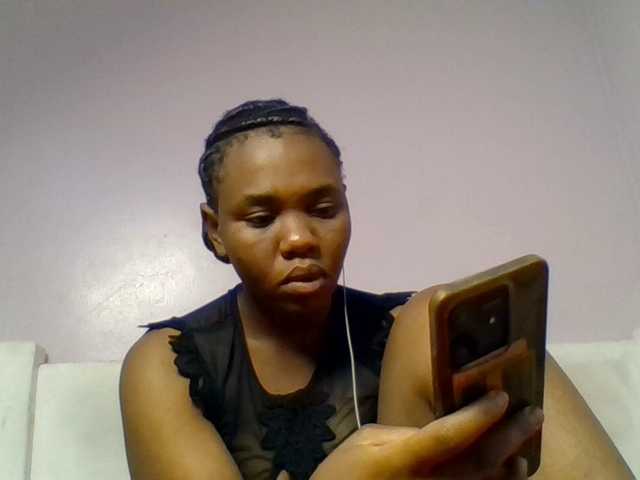 Kittydew live cam on BongaCams
