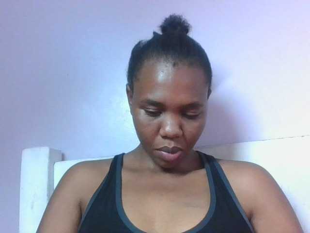 Kittydew live cam on BongaCams
