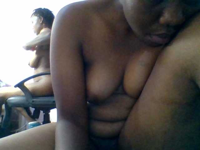 Kittydew live cam on BongaCams