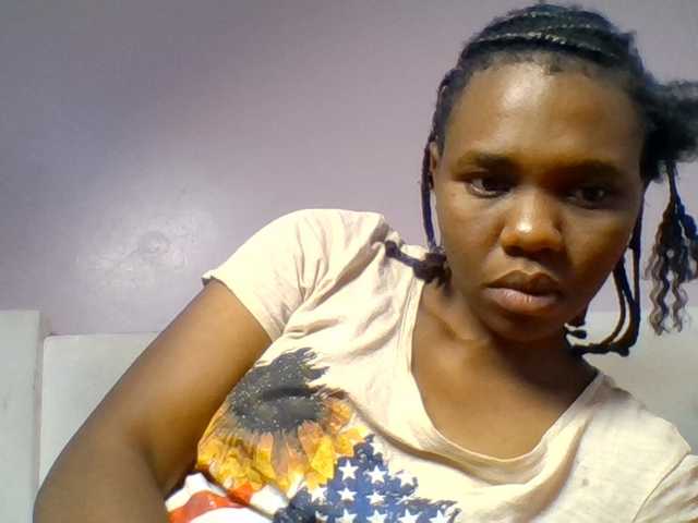 Kittydew live cam on BongaCams