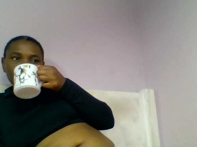 Kittydew Live Cam on BongaCams