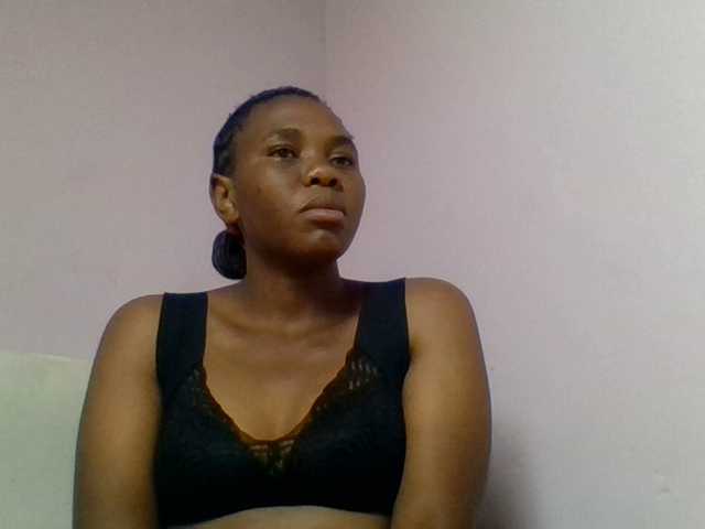 Kittydew live cam on BongaCams
